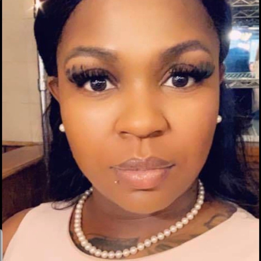 Meet your Posher, Sheila